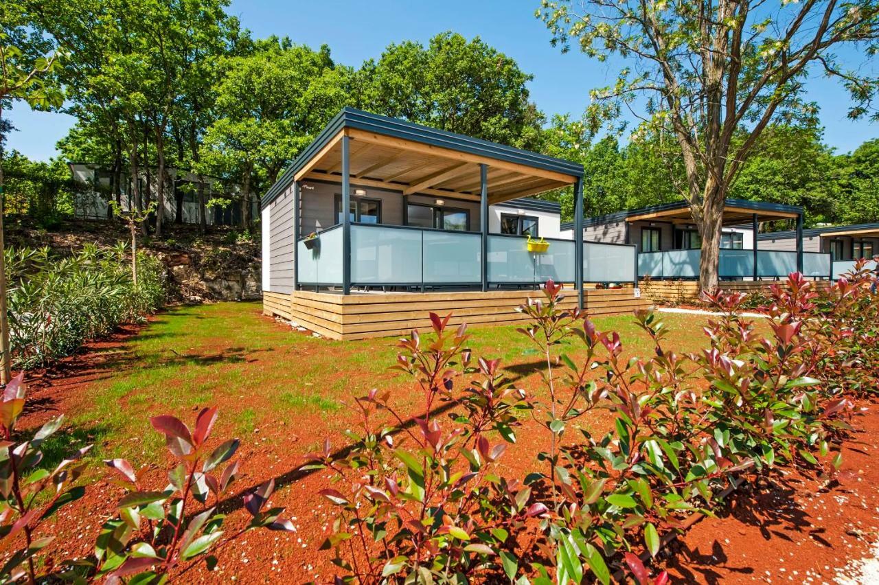 Eurocamp Mobile Homes At Fkk Nudist Campsite Solaris Tar-Vabriga ภายนอก รูปภาพ