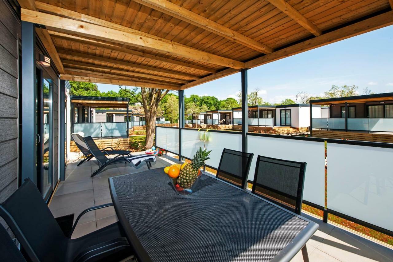 Eurocamp Mobile Homes At Fkk Nudist Campsite Solaris Tar-Vabriga ภายนอก รูปภาพ