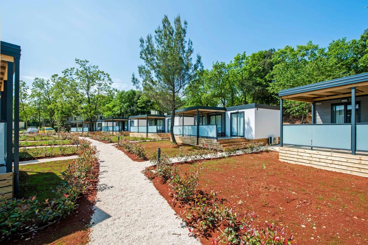 Eurocamp Mobile Homes At Fkk Nudist Campsite Solaris Tar-Vabriga ภายนอก รูปภาพ